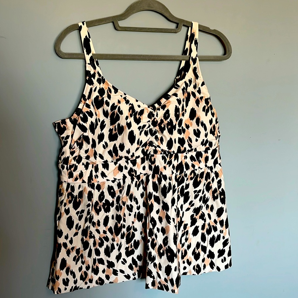 Kona Sol Swim Top NWT. 2X